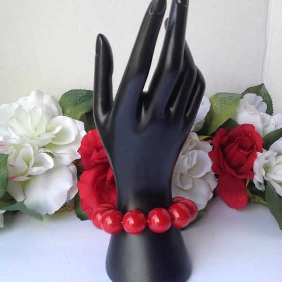 Bracelet Red Bead Costume Jewelry Elastic Band OS - Picture 6 of 6